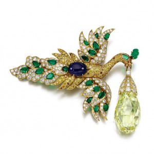 Bird clip-1971-72, yellow gold, emeralds, sapphire, yellow and white diamonds, 95ct briolette cut yellow diamond. In the former collection of Polish opera singer Ganna Walska.