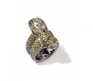 Cassetti snake ring set in white gold with fancy diamonds