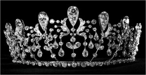 “Bourbon Parma tiara”, produced in 1919 for the wedding of Edwige de la Rochefoucauld to Prince Sixtus of Bourbon Parma, demonstrated exceptional techniques.