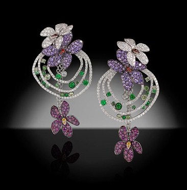 Violette earrings set in white gold with coloured sapphires, tsavorites, diamonds, Palmiero Jewellery Design