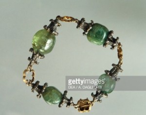 Emerald root, silver and gold bracelet, 1940s, Mario Buccellati