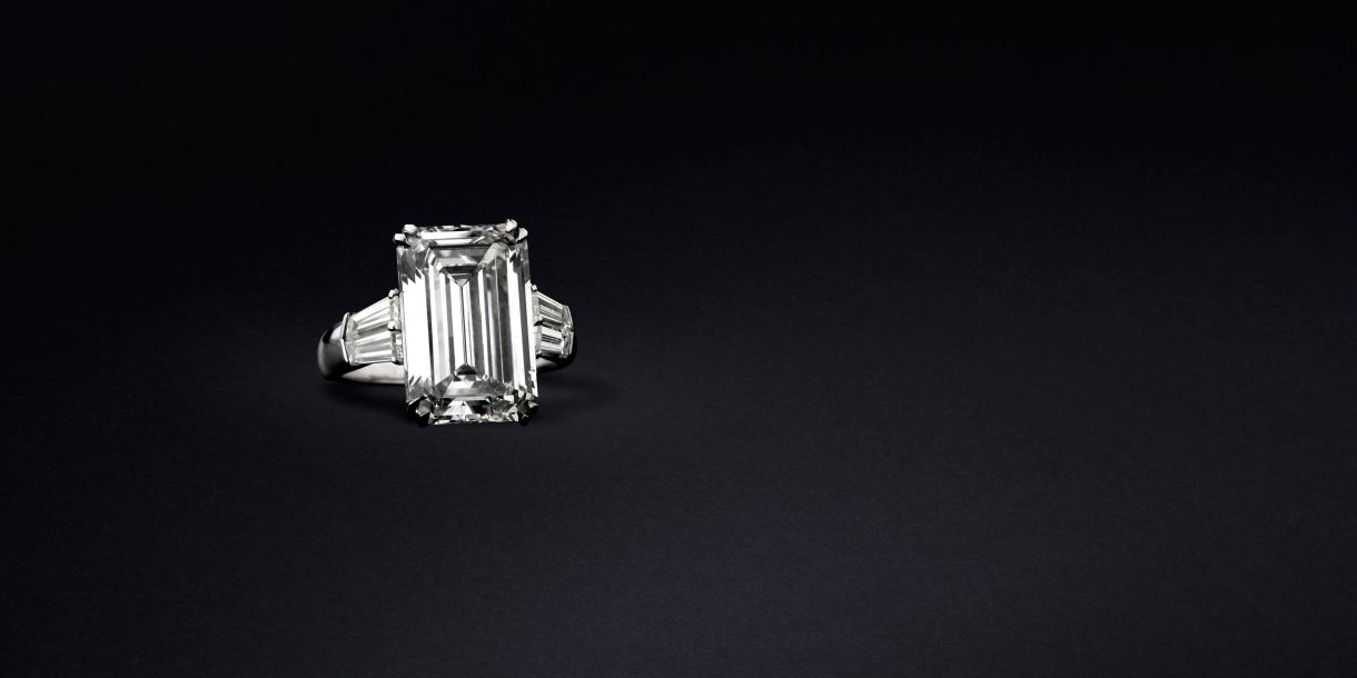 8 ct Emerald cut diamond ring, Leysen Joaillier