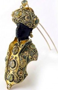 Moretto brooch set in gold and silver with fancy diamonds, Nardi