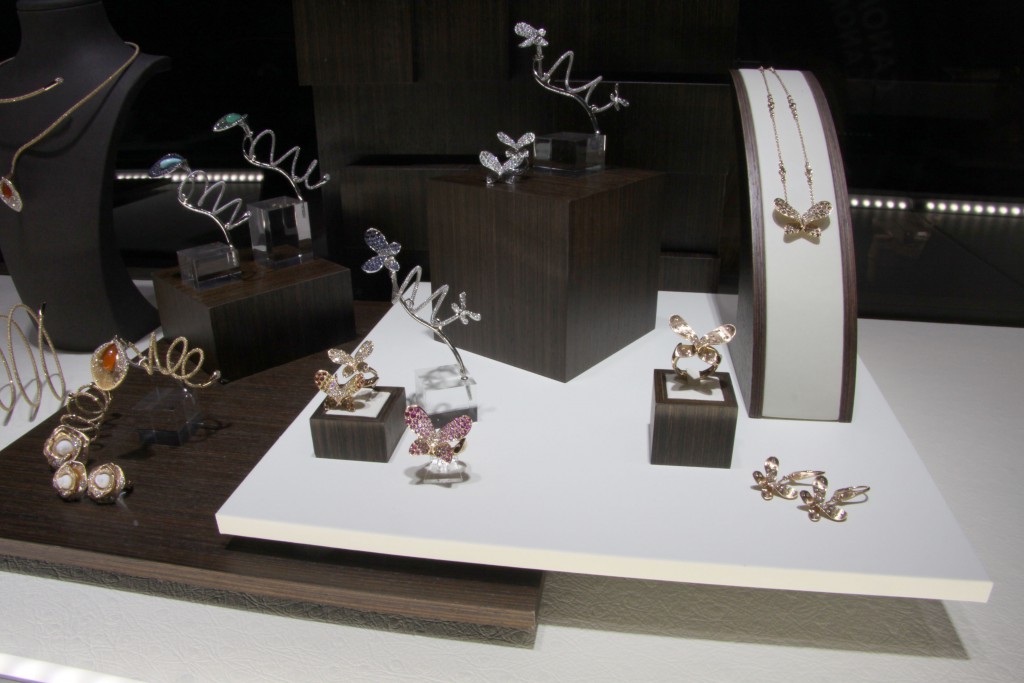 Nature Twist collection in yellow and white gold with diamonds and precious and semiprecious stones, Giovanni Ferraris