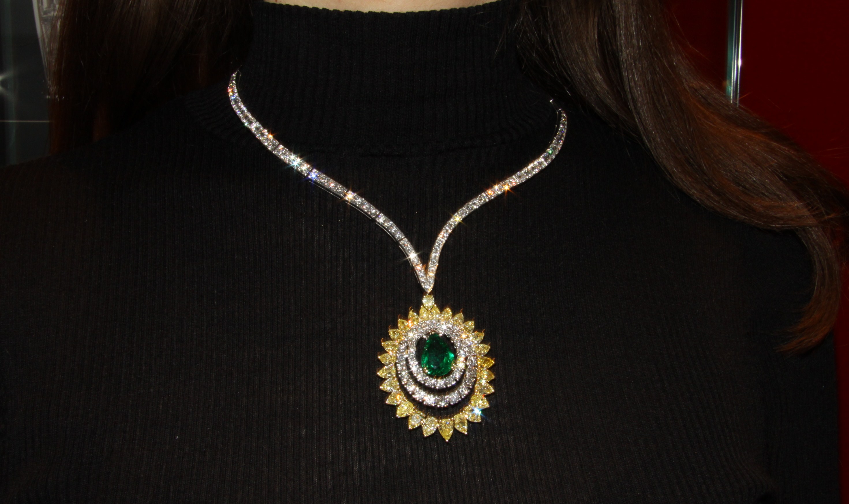 One-of-a-kind necklace set withan impressive emerald, fancy intense yellow and white diamonds, Picchiotti