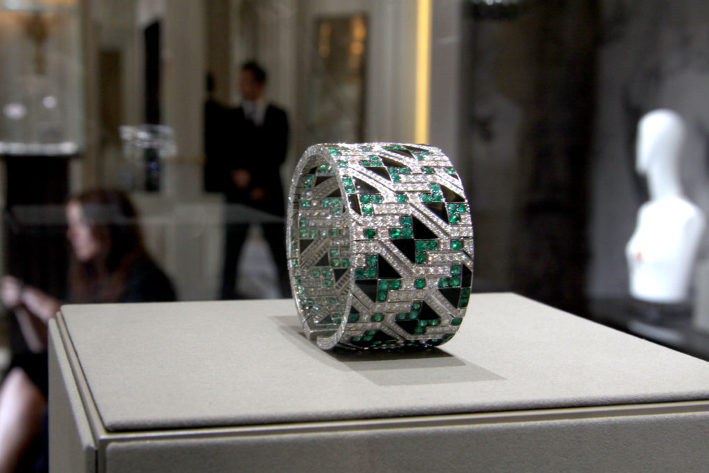 Bracelet featuring emeralds, onyx, diamonds set on white gold, Giampiero Bodino