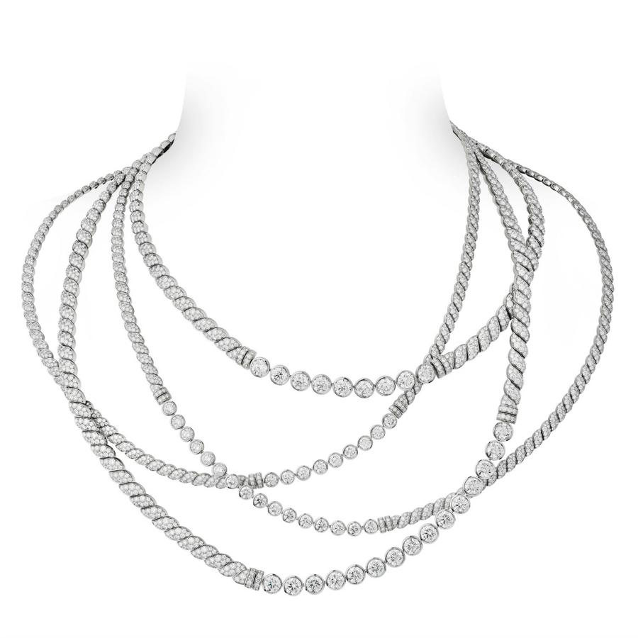 Sparkling Lines necklace made of white gold with diamonds, Chanel Joaillerie